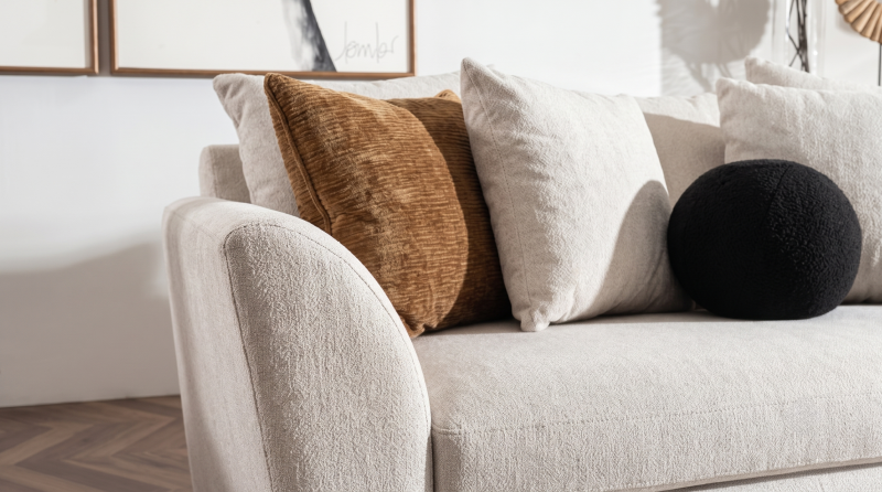 CLARISSA LOVE SEAT BOLTON FLAX